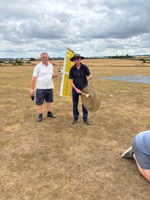 Your Chairman's words on the Fun-Fly weekend. 4 Your Chairman's words on the Fun-Fly weekend. 4